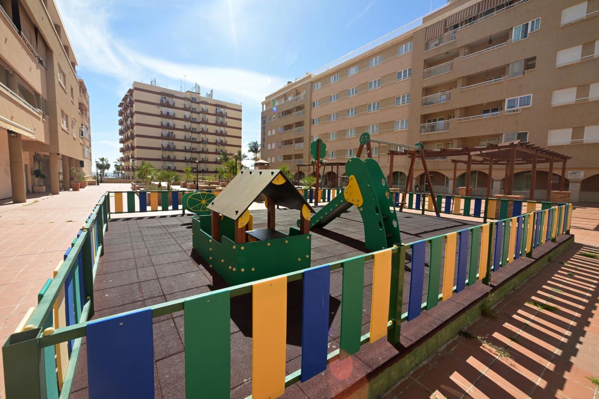 Aguilas Delicias Piscina Wifi Ac Parking Gratis 외부 사진
